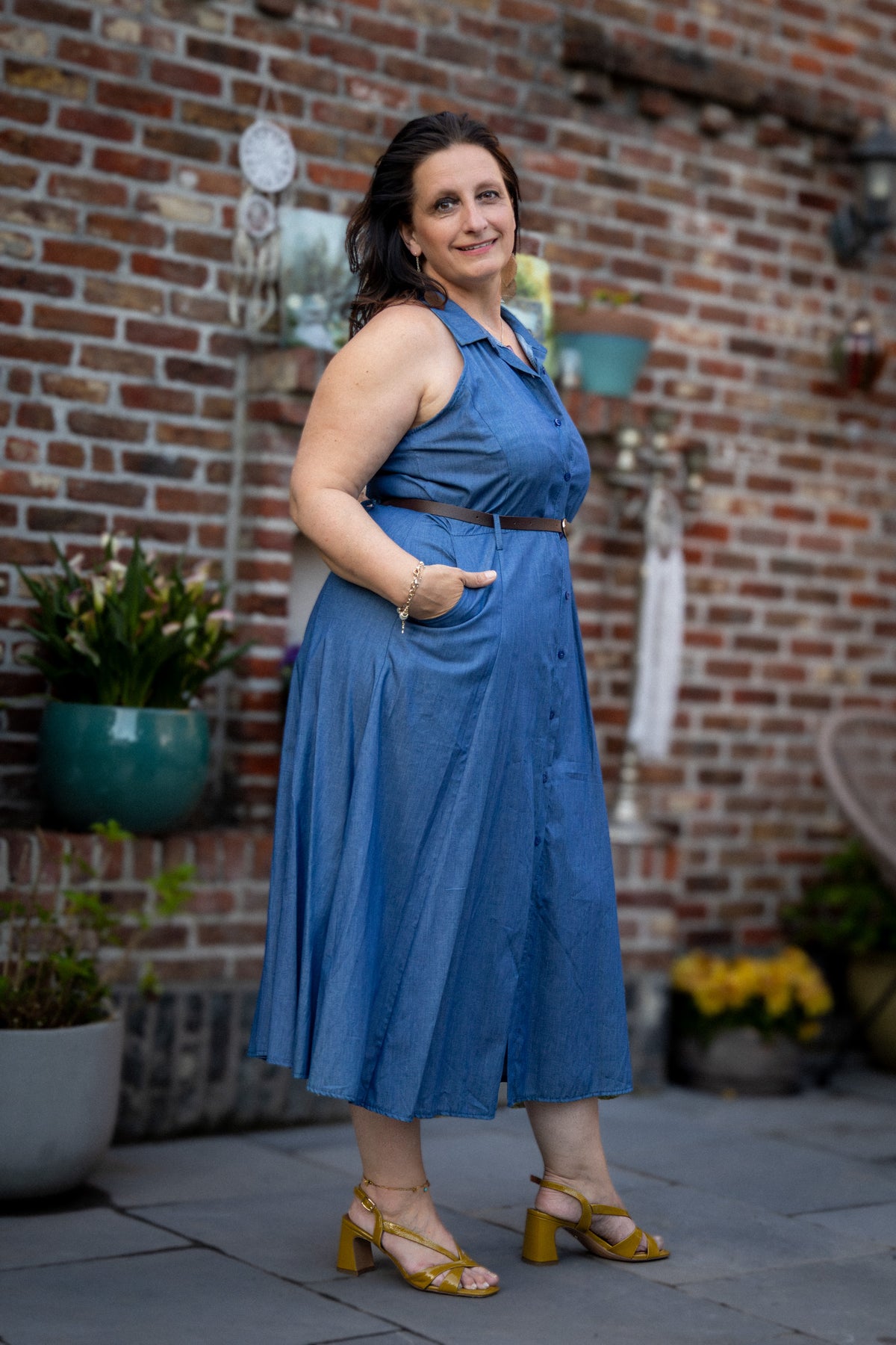 Jurk “Denim Grace” – Mouwloze Shirt Dress
