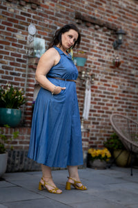 Jurk “Denim Grace” – Mouwloze Shirt Dress