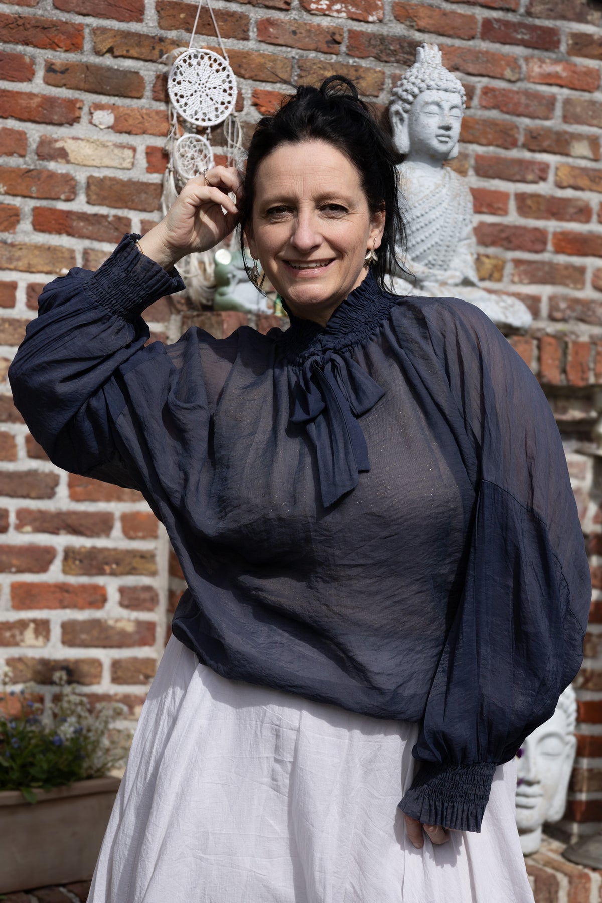 Blouse notte – luchtige blouse met strik donkerblauw