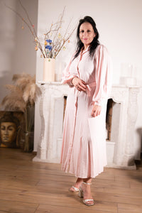 Jurk “Rose Élégance” – Lange Shirt Dress