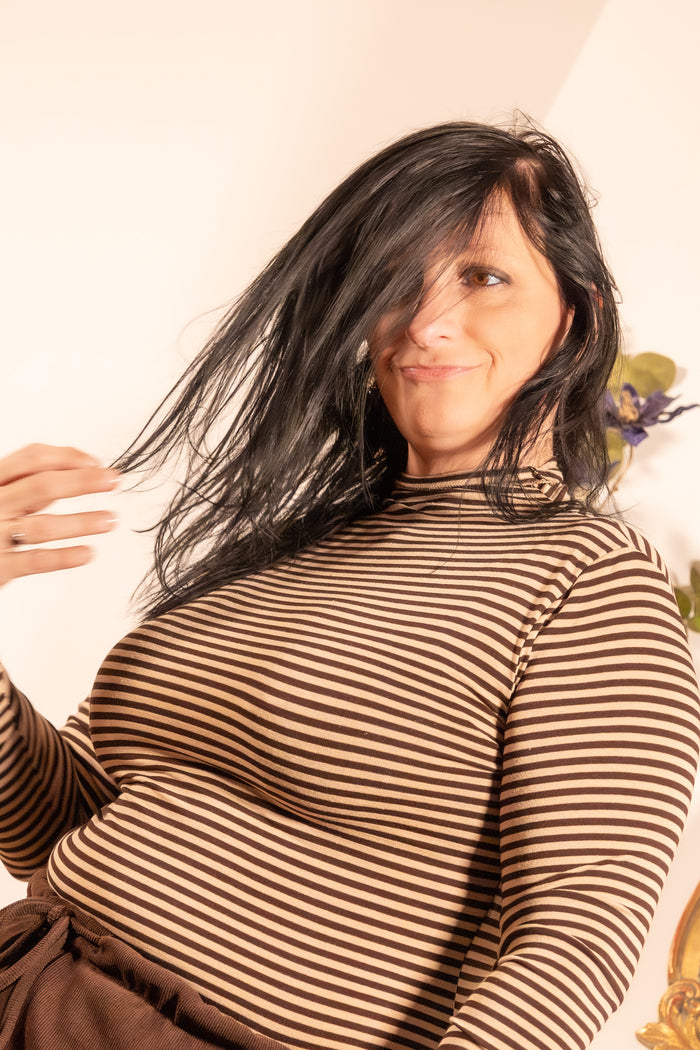 She & Me Dolci Giorni Lina gestreepte coltrui zand bruin – Cosy & Chill collectie – damesmode Duffel