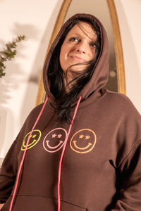 Hoodie smiley bruin