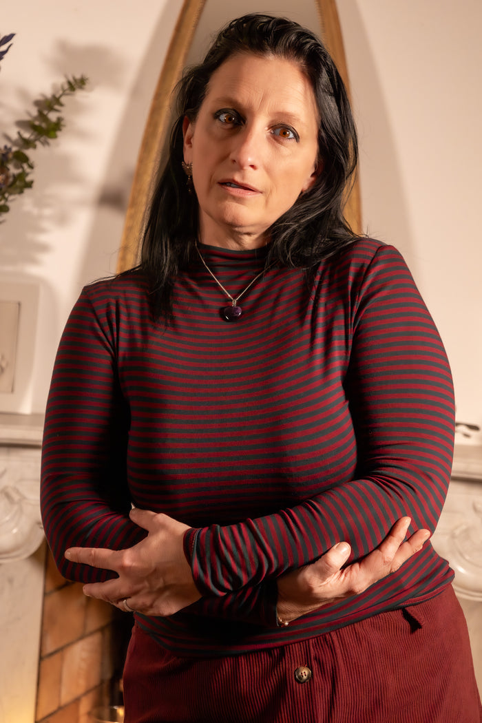 She & Me Dolci Giorni Lina gestreepte coltrui bordeaux donkerblauw – Cosy & Chill collectie – damesmode Duffel