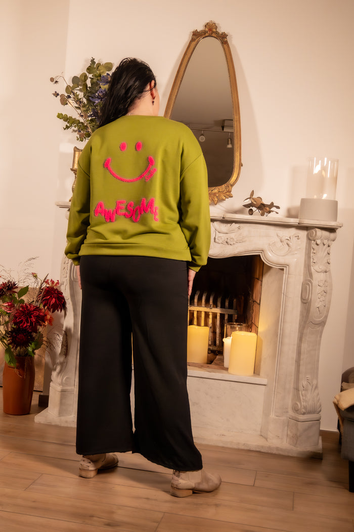 She & Me Dolci Giorni Awesome limegroene sweater met roze smiley & borduurwerk – Cosy & Chill collectie – damesmode Duffel