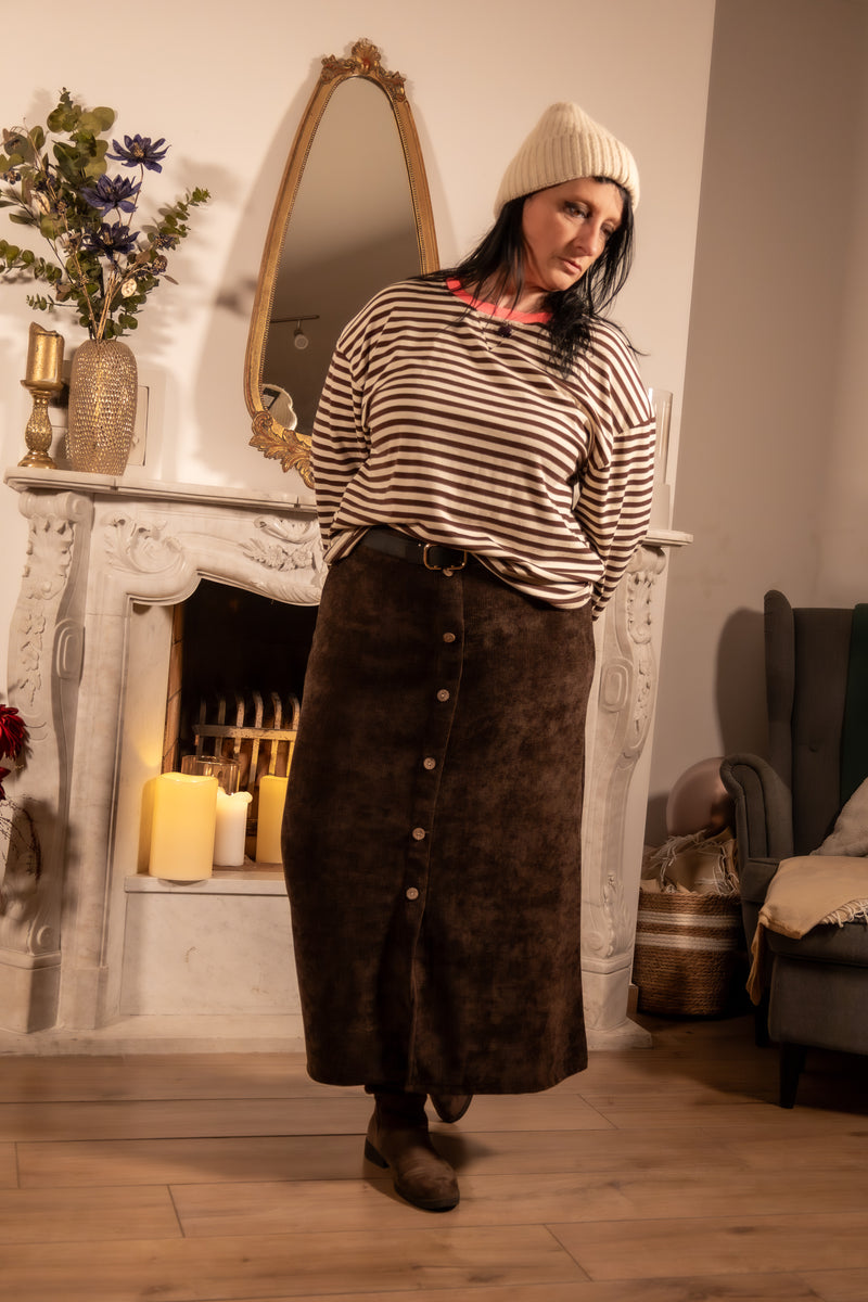 Rokken met knoppen corduroy en riem choc