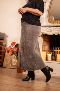 She & Me Dolci Giorni Mira rok rood corduroylook met knopen en riem – Cosy & Chill collectie – damesmode Duffel