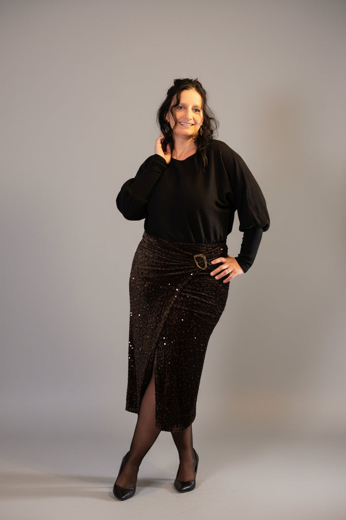 Glanzende maroon rok met pailletten